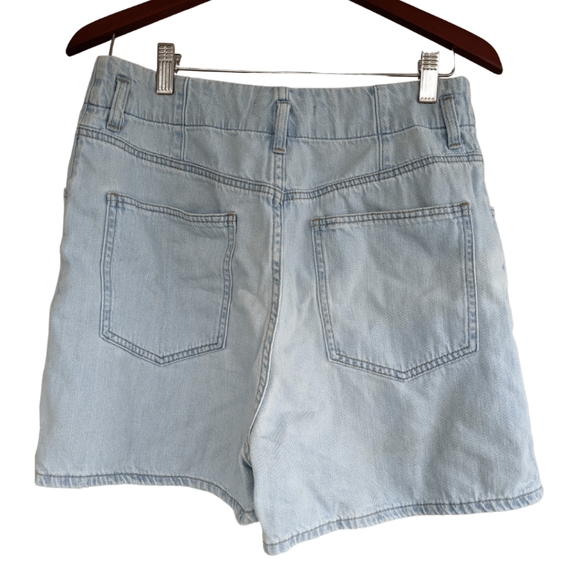 Uniqlo Light Wash High Waist Denim Shorts - Picture 2 of 5